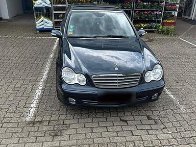 Gebraucht Mercedes C180 Classic 143 PS (105 kW) 2005 Blau Limousine