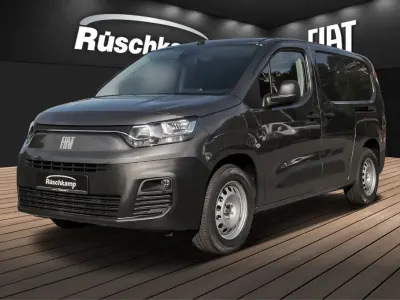 Gebraucht Fiat e-Doblò 100 kW (136 PS) 2023 Grau Van / Kleinbus