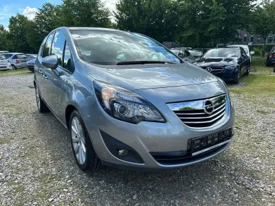 Gebraucht Opel Meriva Innovation 120 PS (88 kW) 2011 Silber Van / Kleinbus