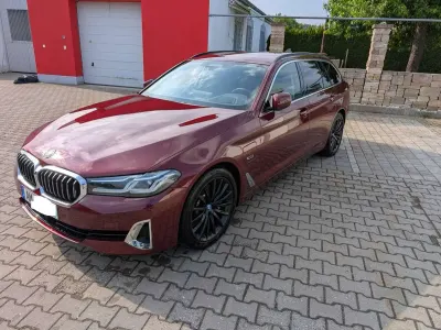 Używany BMW 530e Luxury Line 292 KM (214 kW) 2023 Czerwony Kombi