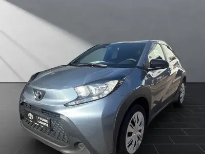 Używany Toyota Aygo X Business Edition 72 KM (52 kW) 2024 Szary SUV