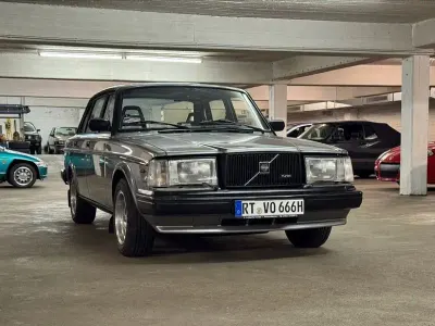Gebraucht Volvo 244 145 PS (106 kW) 1984 Grau Limousine