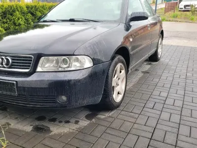 Brugt Audi A4 101 HK (74 kW) 2000 Sort Sedan