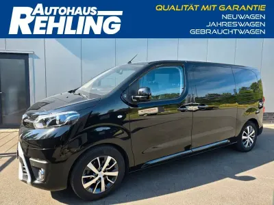 Gebraucht Toyota Proace Verso Team 177 PS (130 kW) 2023 Schwarz Kombi