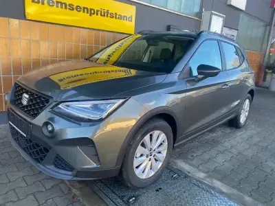 Gebraucht Seat Arona Style 116 PS (85 kW) 2024 Grau SUV