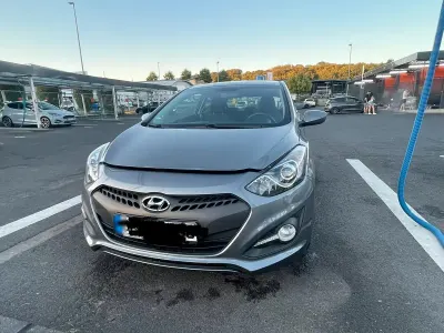 Gebraucht Hyundai Coupé 140 PS (102 kW) 2012 Grau Coupé