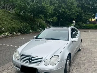 Gebraucht Mercedes C200 163 PS (119 kW) 2003 Silber Coupé