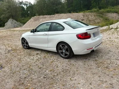Gebraucht BMW 220 Sport Line 2015 Weiß Coupé
