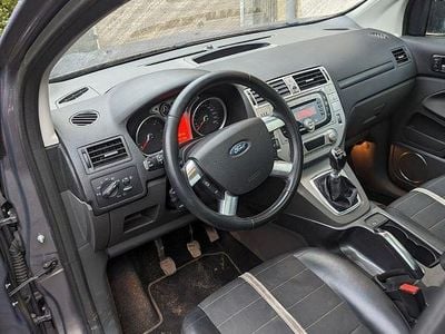 Gebraucht Ford Kuga Titanium 163 PS (119 kW) 2011 Beige SUV