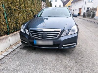 Grau Gebraucht 2011 Mercedes E350 Kombi | 12.500 € (Fairer Preis)