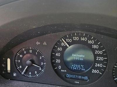 Mercedes E220