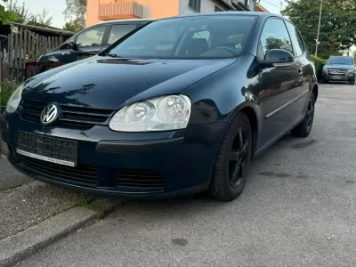 Gebraucht VW Golf V 75 PS (55 kW) 2005 Blau Kleinwagen