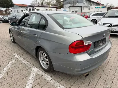 Używany BMW 320 150 KM (110 kW) 2005 Szary Sedan/Limuzyna