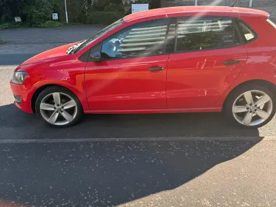 Gebraucht VW Polo 60 PS (44 kW) 2010 Rot Kleinwagen