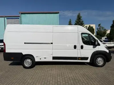 Gebraucht Opel Movano 140 PS (102 kW) 2022 Weiß Van