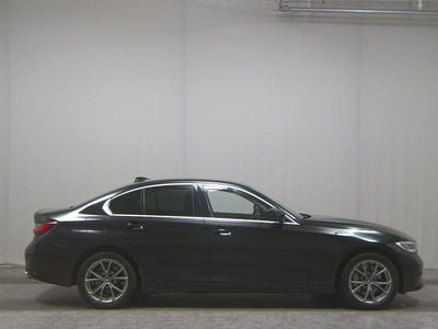 Gebraucht BMW 330e Sport Line 252 PS (185 kW) 2020 Schwarz Limousine