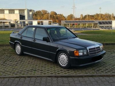 Gebraucht Mercedes 190 204 PS (150 kW) 1993 Schwarz Limousine