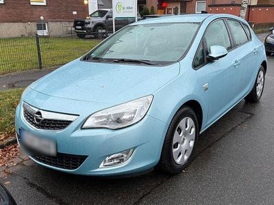 Gebraucht Opel Astra 116 PS (85 kW) 2010 Blau Limousine