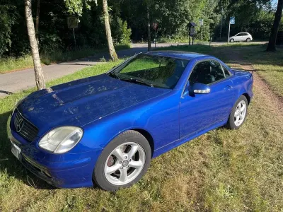 Gebraucht Mercedes SLK320 218 PS (160 kW) 2000 Blau Cabrio