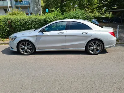 Gebraucht Mercedes CLA220 170 PS (125 kW) 2012 Silber Coupé