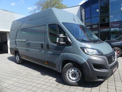 Second-hand Fiat Ducato 140 CP (102 kW) 2024 Roșu Van