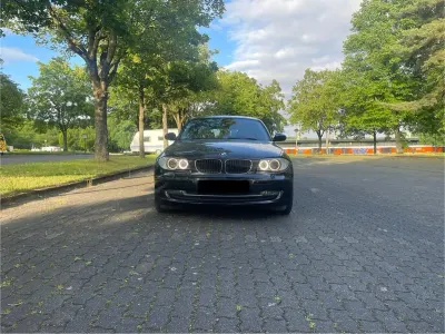 Gebraucht BMW 120 170 PS (125 kW) 2008 Schwarz Kleinwagen