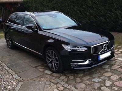 Second-hand Volvo V90 Inscription 235 CP (172 kW) 2016 Negru Break