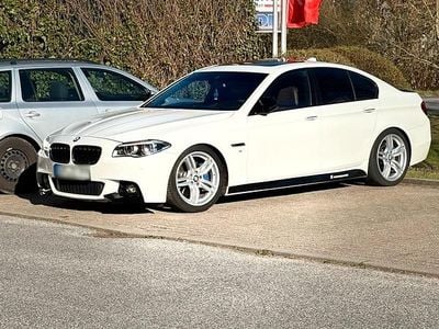 Gebraucht BMW 530 258 PS (189 kW) 2014 Weiß Limousine