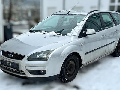 Silber Gebraucht 2005 Ford Focus Kombi | 649 € (Superpreis)