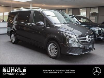 Grau Gebraucht 2022 Mercedes V220 Edition Van / Kleinbus | 54.850 € (Teuer)