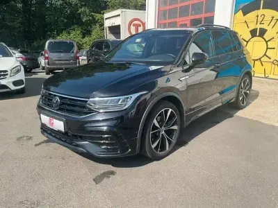 Gebraucht VW Tiguan R-line 150 PS (110 kW) 2023 Schwarz SUV