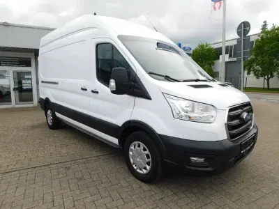Używany Ford Transit Trend 170 KM (125 kW) 2021 Biały Sedan/Limuzyna
