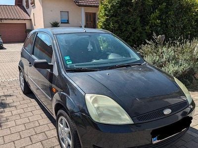 Usata Ford Fiesta 69 CV (50 kW) 2005 Nero Berlina