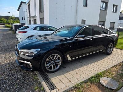 Used BMW 730 M Sport 265 HP (194 kW) 2018 Black Sedan