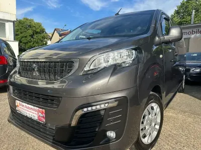Gebraucht Peugeot Expert 122 PS (89 kW) 2020 Grau Van