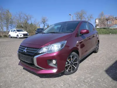 Neu Mitsubishi Space Star Select+ 71 PS (52 kW) 2025 Bordeauxrot Kleinwagen