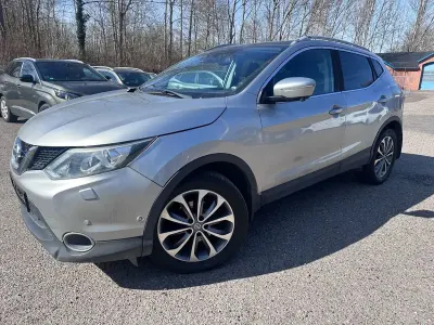 Gebraucht Nissan Qashqai Tekna 131 PS (96 kW) 2014 Silber SUV