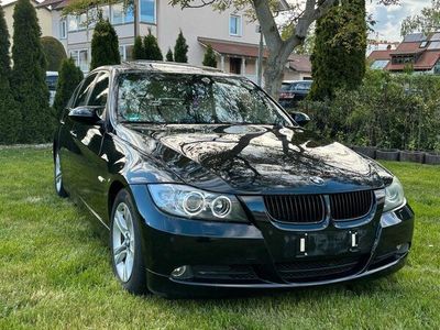 gebraucht BMW 320 i e90 !!