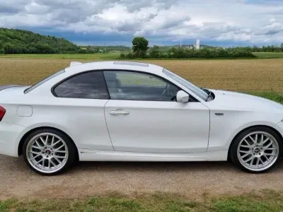 Używany BMW 120 Sport Line 177 KM (130 kW) 2012 Czerwony Hatchback
