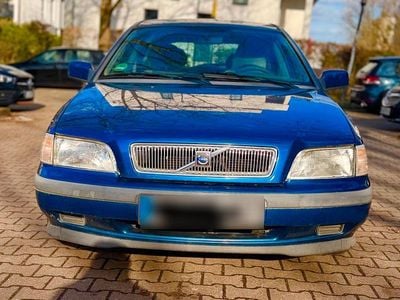 Gebraucht Volvo V40 1998 Blau Kombi