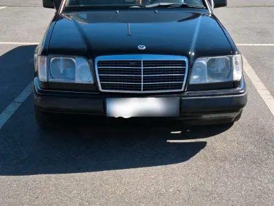 Brugt Mercedes 230 132 HK (97 kW) 1990 Sort Coupe