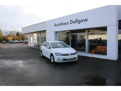 Gebraucht VW Polo Comfortline 95 PS (69 kW) 2019 Weiss Limousine