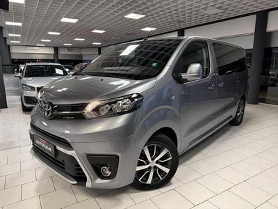 Gebraucht Toyota Proace Verso Team 177 PS (130 kW) 2024 Grau Kombi