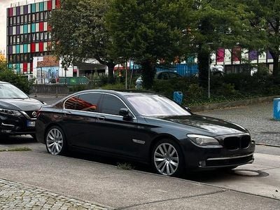 BMW 730