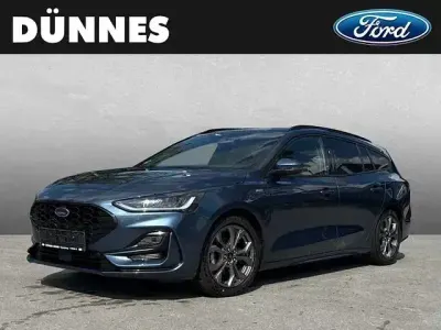Gebraucht Ford Focus ST-Line X 155 PS (114 kW) 2022 Racerot Limousine