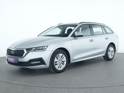 Brilliant silber Gebraucht 2022 Skoda Octavia Ambition Kombi | 17.715 € (Superpreis)