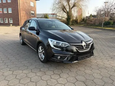 Używany Renault Mégane GrandTour 116 KM (85 kW) 2019 Czarny Kombi