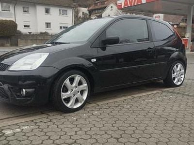Gebraucht Ford Fiesta 81 PS (59 kW) 2005 Schwarz Kleinwagen