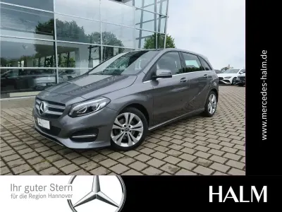 Gebraucht Mercedes B200 Edition 156 PS (114 kW) 2018 Grau Van / Kleinbus