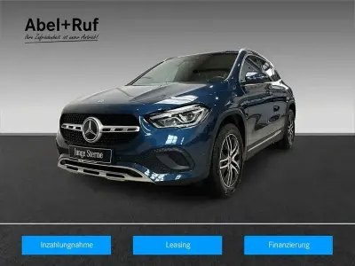 Gebraucht Mercedes GLA200 Progressive 163 PS (119 kW) 2023 Blau SUV
